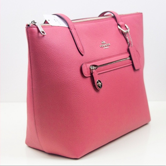 Coach Handbags - NWT Coach Taylor tote